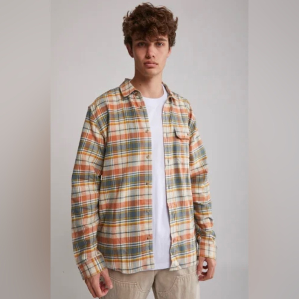 Men’s Patagonia Fjord Flannel Shirt size M